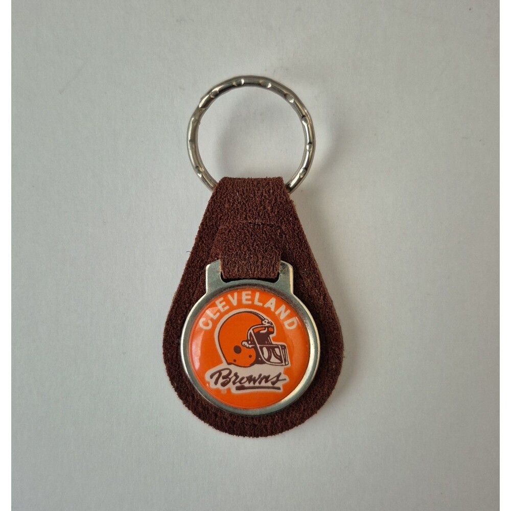VTG Retro NFL Cleveland Browns Helmet Logo Teardrop Brown Leather Fob Keychain